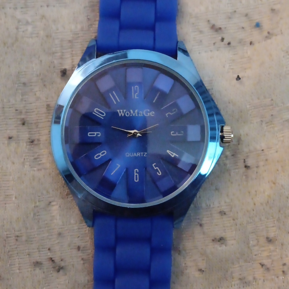 WoMaGe Watch